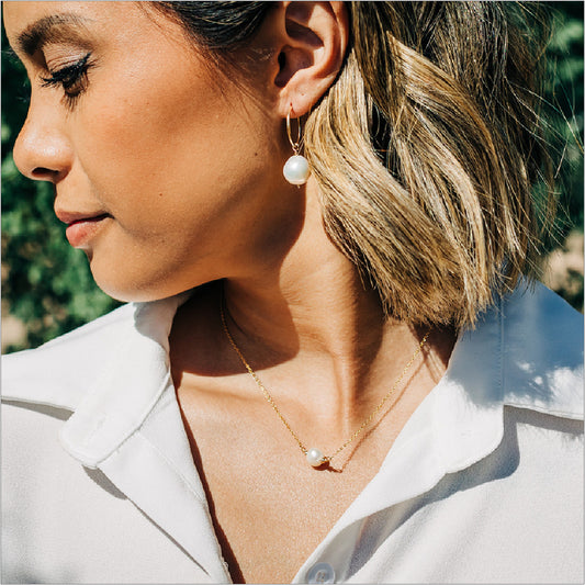 Freshwater Pearl Necklace Modeled